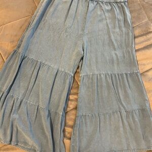 Ruffle denim pant!